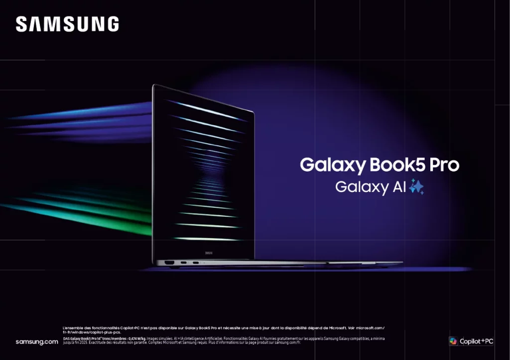 Le logo de Samsung est affiché en haut à gauche, au-dessus d'un ordinateur portable fin, le Galaxy Book5 Pro, posé sur un fond sombre et abstrait de couleur violet-bleu. L'ordinateur portable, vu de profil, est éclairé par une lumière vive et présente un écran sombre avec des lignes verticales lumineuses bleues et violettes. Le texte à droite indique "Galaxy Book5 Pro" et "Galaxy AI" avec un symbole d'étoile. Une note légale en bas mentionne que toutes les fonctionnalités de Copilot+ PC ne sont pas disponibles sur Galaxy Book5 Pro et que certaines nécessitent une mise à jour.