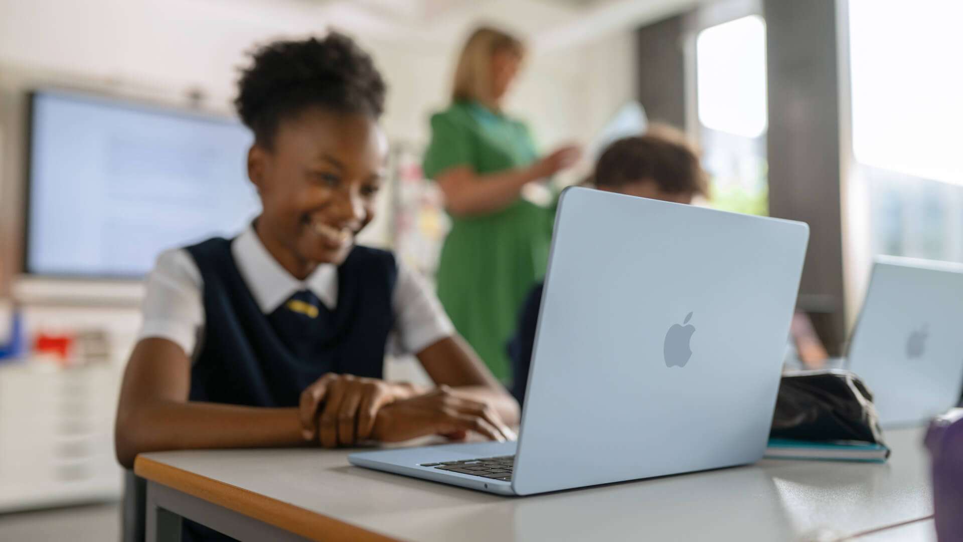 Apple-education-mac2