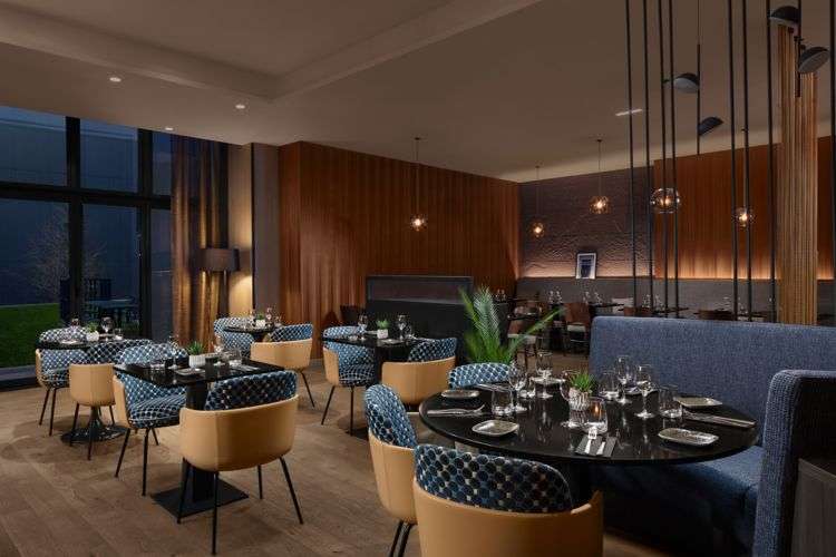 courtyard porte de versailles